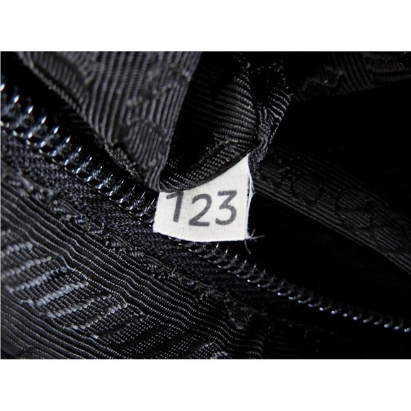 Stylish Green Men's Shoulder Bag Unisex - Picture 13 of 14